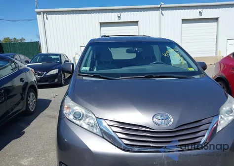 2015 Toyota Sienna Le 8 Passenger из США, поврежденный, VIN 5TDKK3DC1FS634254